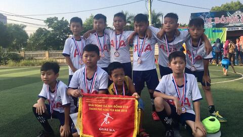 Những hình ảnh về đội bóng đá Trường Tiểu học Bảo Khê thi đấu tại giải bóng đá nhi đồng cập Thành Phố
